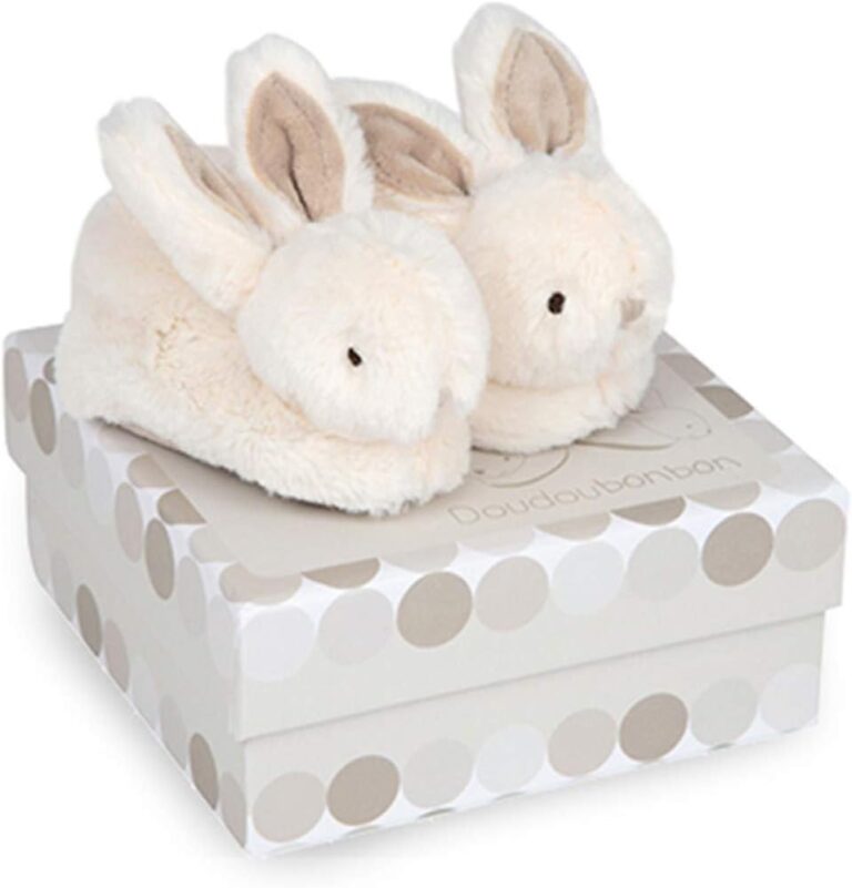 Coffret Chaussons Hochet: Le Doudou Sûr pour Bébé!