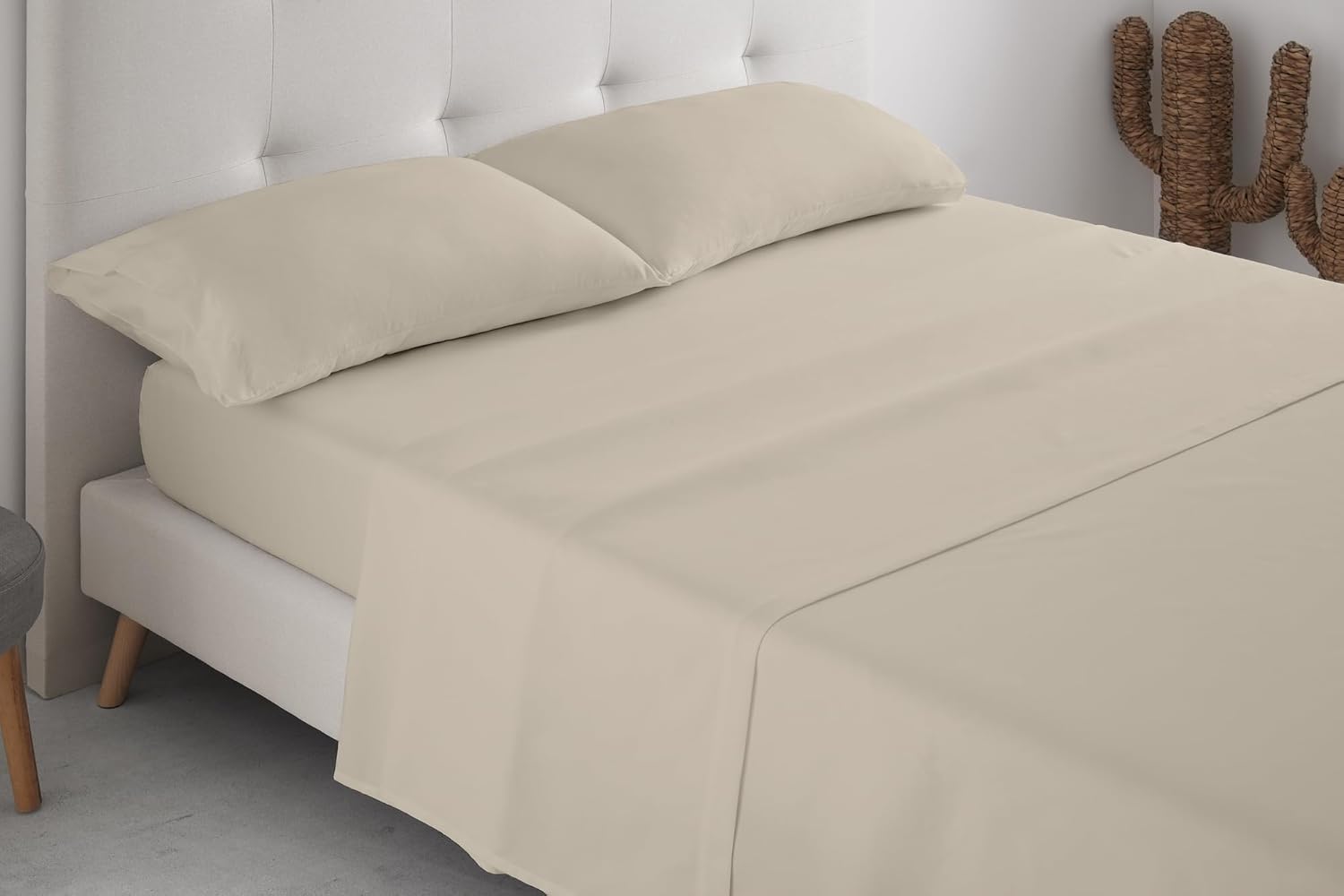 Dorlotez Votre Lit : Découvrez la Parure de Lit 4 Pièces Ultra Douce !
