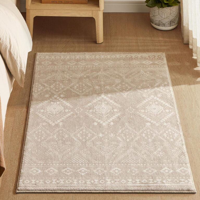 Le Tapis Bohème Indispensable : Élégance et Confort pour Votre Salon!