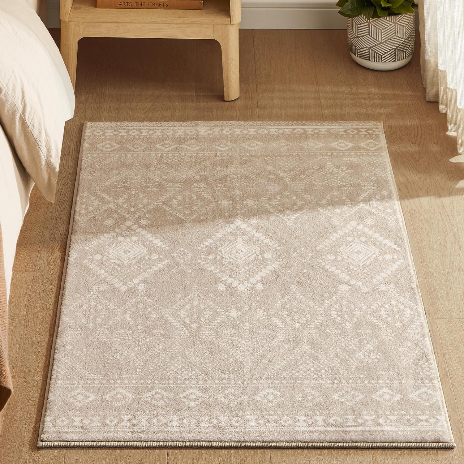 Le Tapis Bohème Indispensable : Élégance et Confort pour Votre Salon!