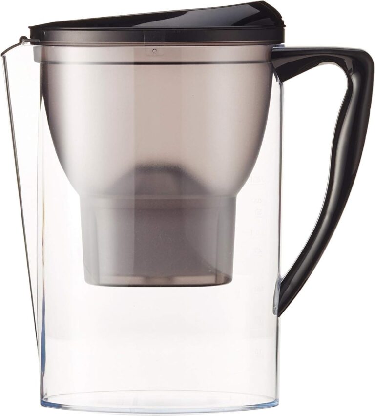 La Carafe Filtrante Amazon Basics : L'Essentiel pour de l'Eau Pure !