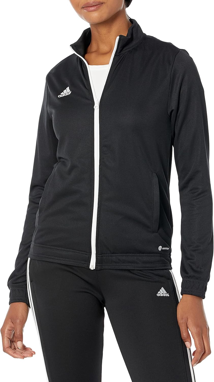 Les Meilleures Vestes de Sport pour Femmes : Adidas Entrada 22 à Adopter !